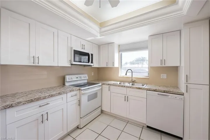 4216 SE 4th  PL, Cape Coral, FL 33904