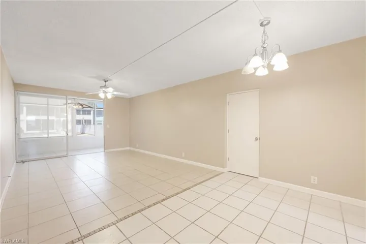 4216 SE 4th  PL, Cape Coral, FL 33904