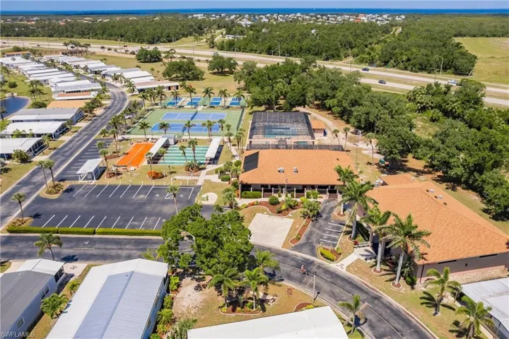 Birds eye view of property