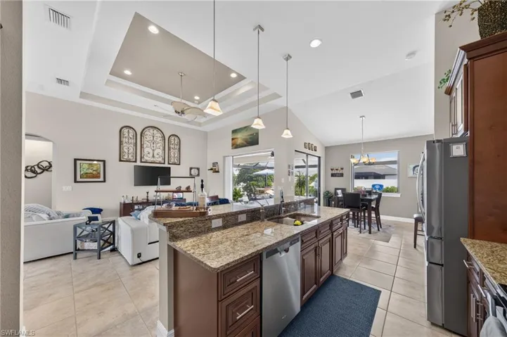 2315 Nw 38th Ave, Cape Coral, Florida 33993