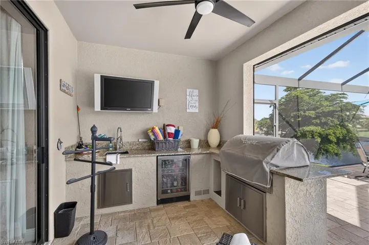 2315 Nw 38th Ave, Cape Coral, Florida 33993