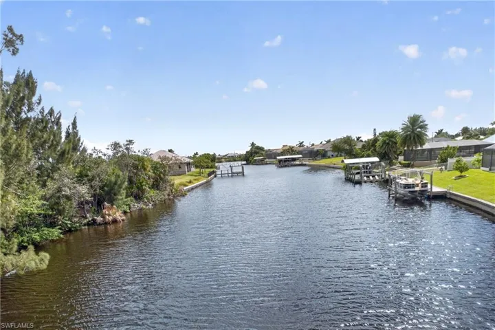 2315 Nw 38th Ave, Cape Coral, Florida 33993