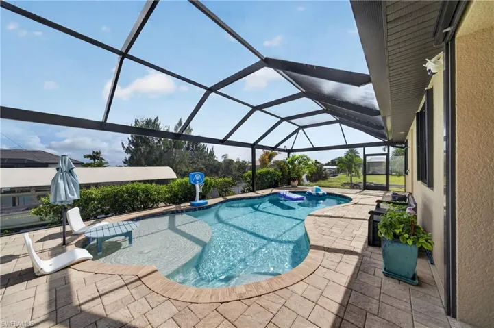 2315 Nw 38th Ave, Cape Coral, Florida 33993