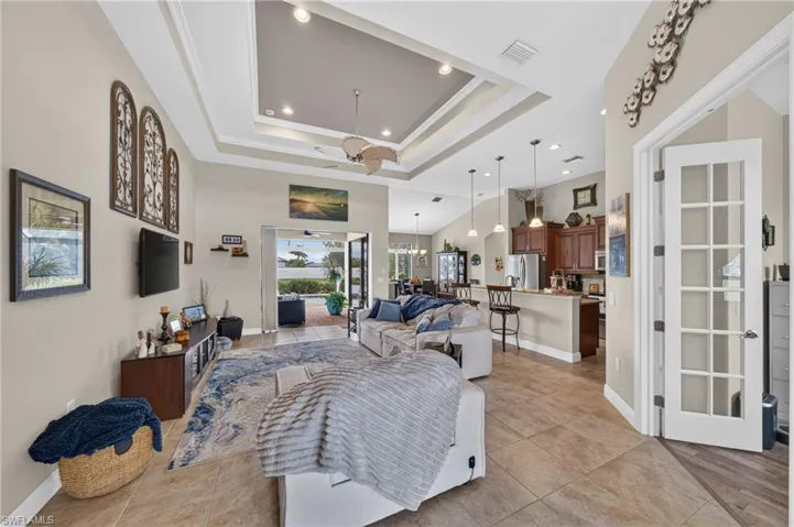 2315 Nw 38th Ave, Cape Coral, Florida 33993