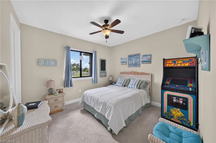 2315 Nw 38th Ave, Cape Coral, Florida 33993