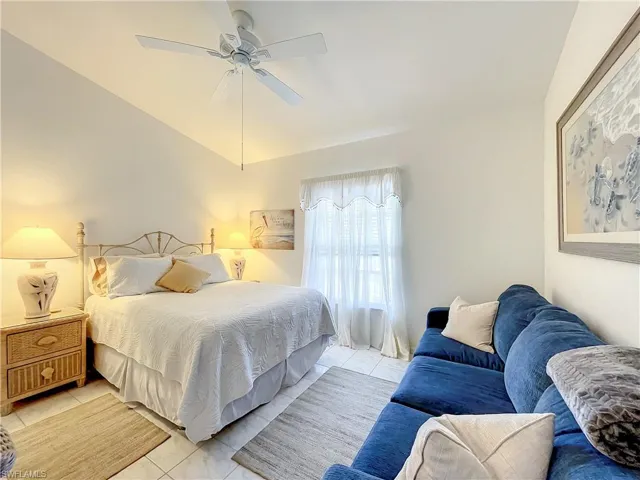 470 Bermuda Cove Way # 303, Naples, Florida 34110
