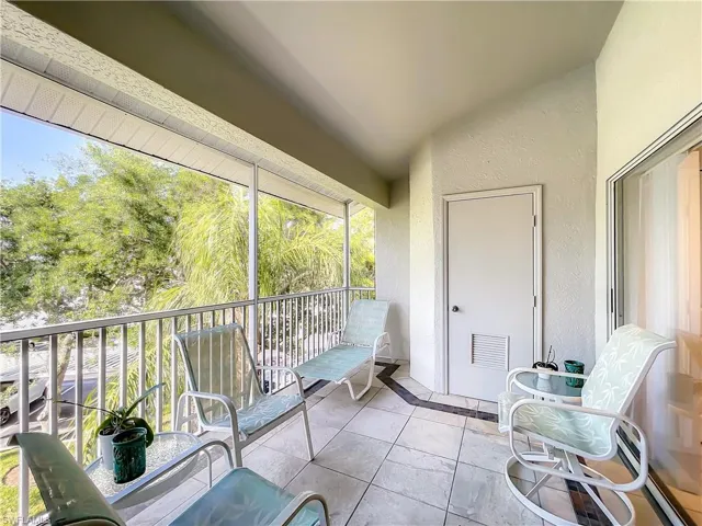 470 Bermuda Cove Way # 303, Naples, Florida 34110