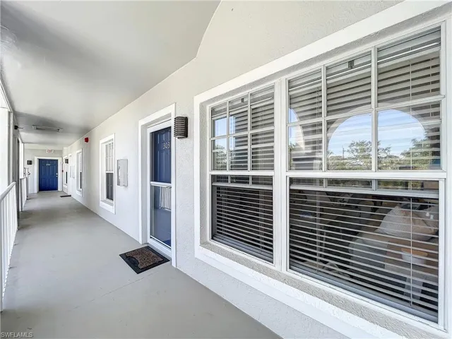 470 Bermuda Cove Way # 303, Naples, Florida 34110