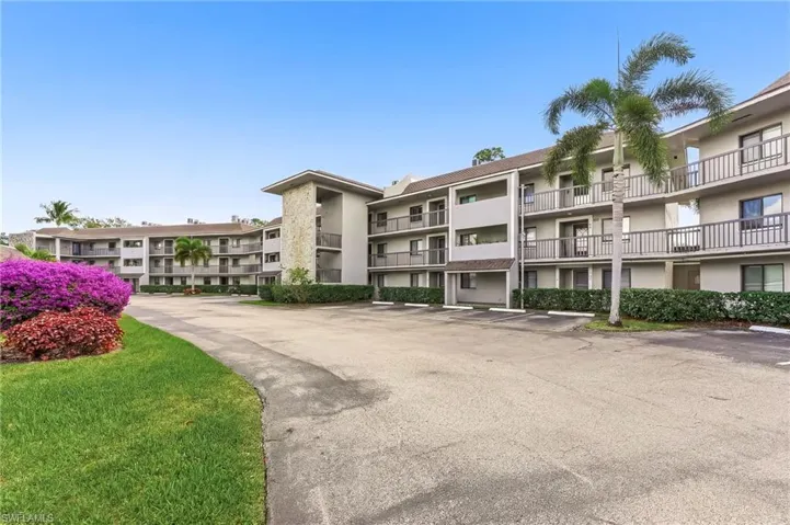 View of front Augusta Court complex with extra parking