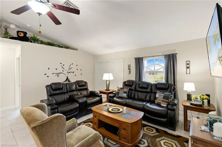 228 Se Van Loon Ter, Cape Coral, Florida 33990