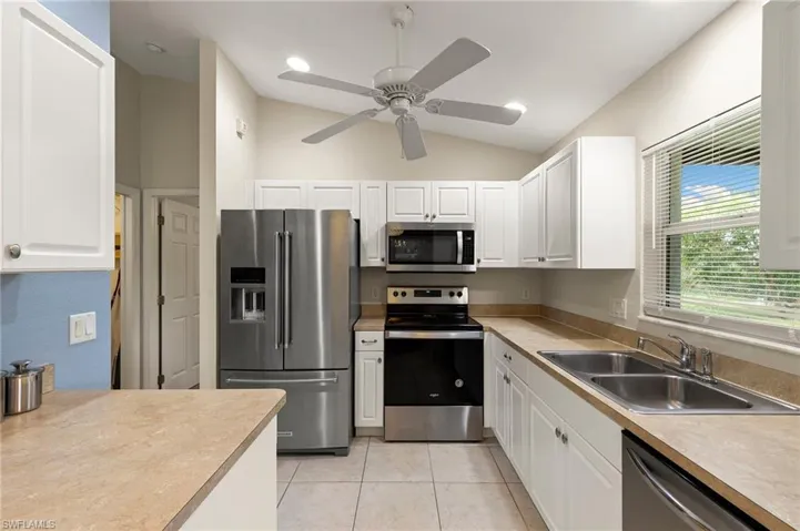 228 Se Van Loon Ter, Cape Coral, Florida 33990