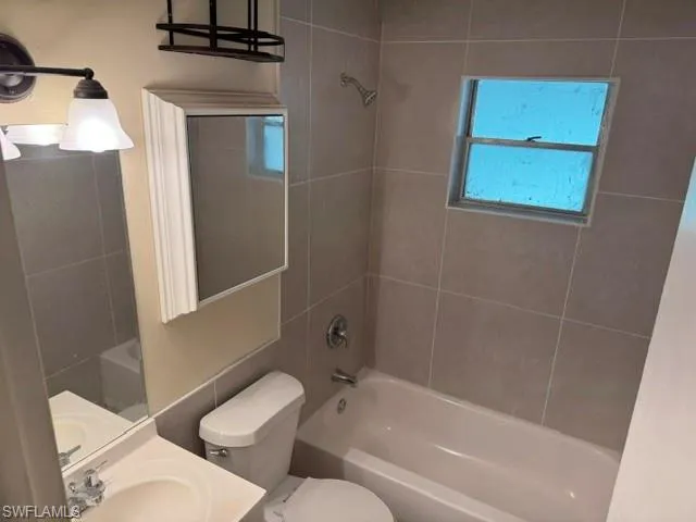 26931 Riverside Dr, Bonita Springs, Florida 34135