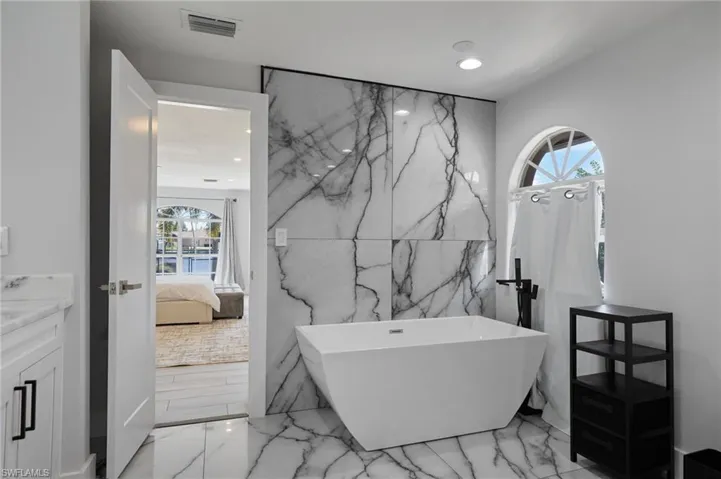 ensuite bathroom freestanding bath and shower