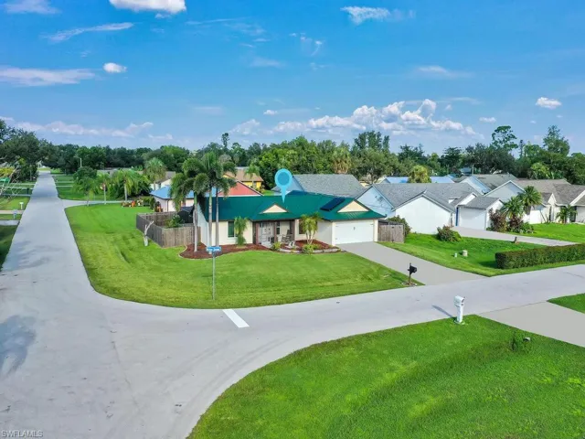 16259  Willow Stream  LN, North Fort Myers, FL 33917