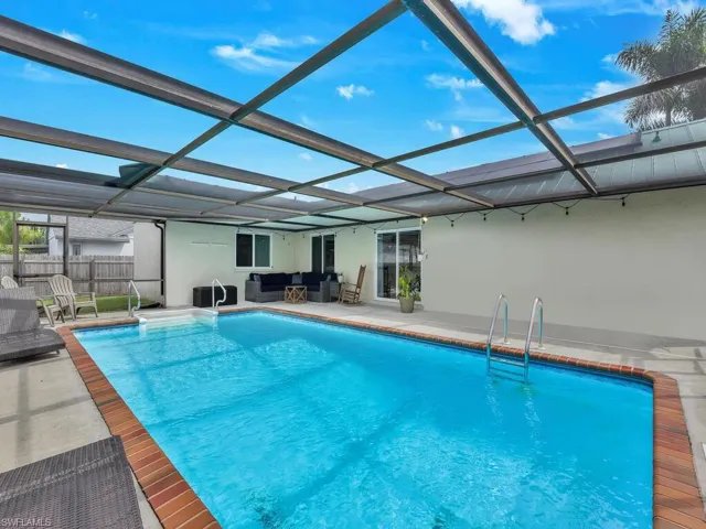 16259  Willow Stream  LN, North Fort Myers, FL 33917