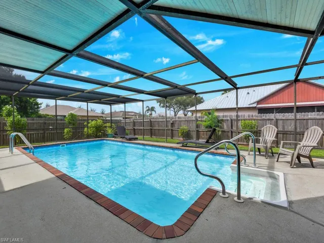 16259  Willow Stream  LN, North Fort Myers, FL 33917