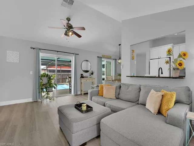 16259  Willow Stream  LN, North Fort Myers, FL 33917