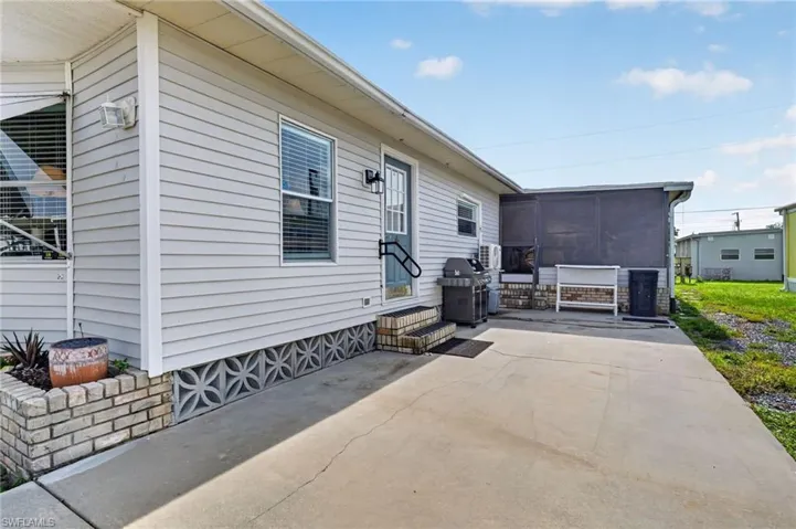 14716 Nantucket Rd 411, North Fort Myers, Florida 33917