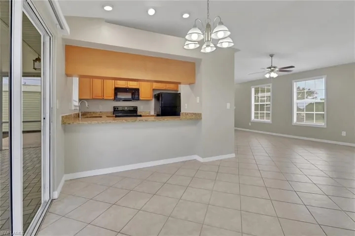 1121 SW 9th  AVE, Cape Coral, FL 33991