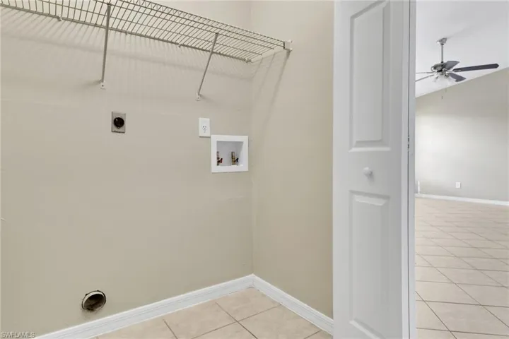 1121 SW 9th  AVE, Cape Coral, FL 33991