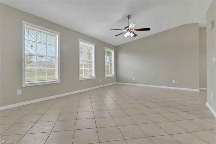 1121 SW 9th  AVE, Cape Coral, FL 33991