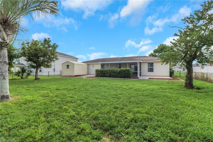 1121 SW 9th  AVE, Cape Coral, FL 33991