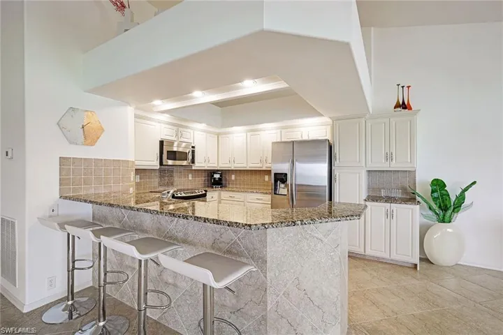 28048 Cavendish Ct 5904, Bonita Springs, Florida 34135