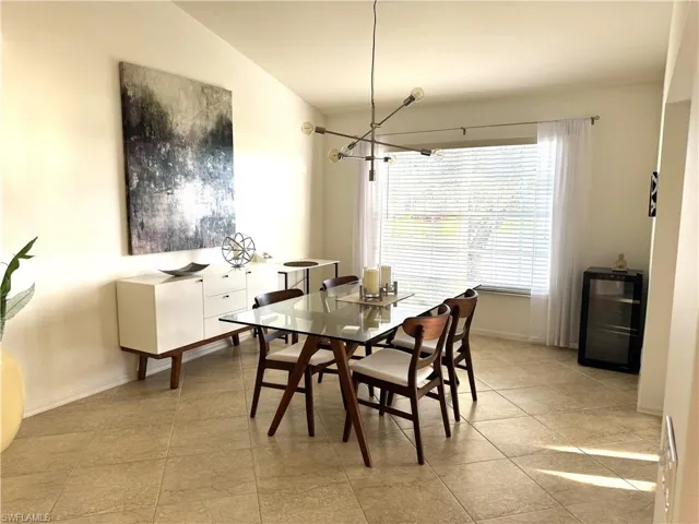 28048 Cavendish Ct 5904, Bonita Springs, Florida 34135