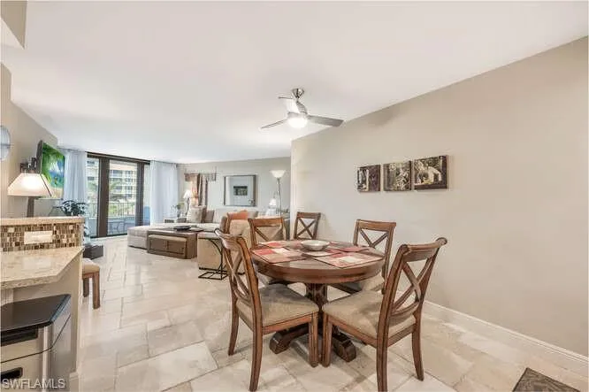 260 Seaview Ct 1-208, Marco Island, Florida 34145