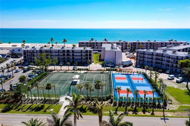 SUNDIAL RESORT TENNIS AND PICKLEBALL COURTS