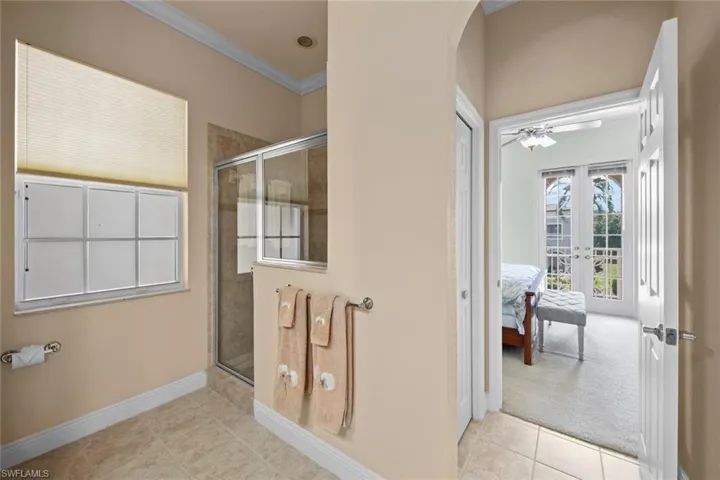 Guest ensuite bath
