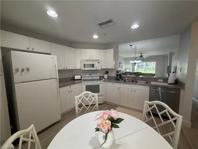 3009 Driftwood Way 2803, Naples, Florida 34109