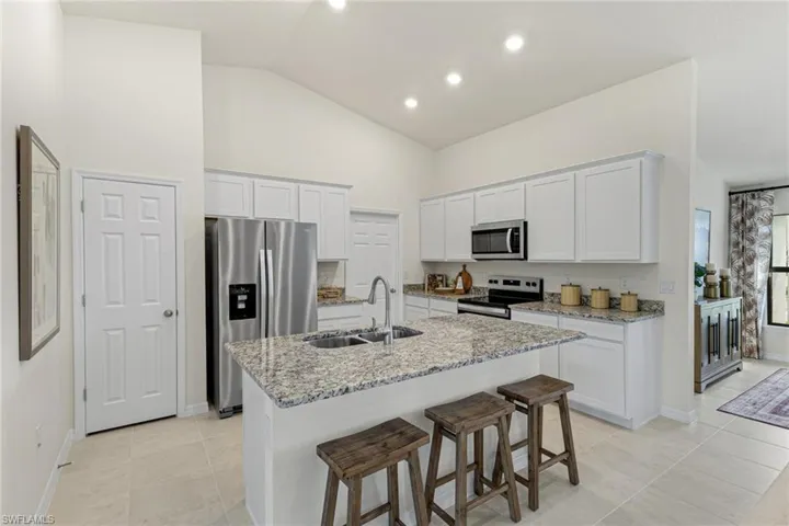 2618 Nw 24th Pl, Cape Coral Fl 33993