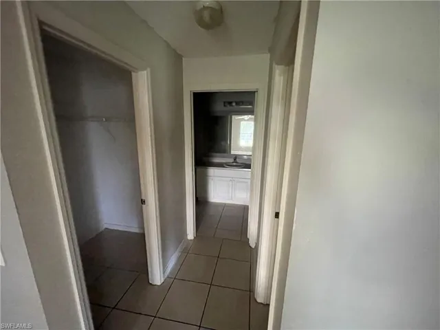 1522 Nelson Rd N, Cape Coral, Florida 33993