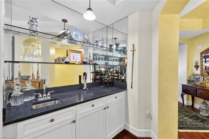 11620 Court Of Palms 202, Fort Myers, Florida 33908
