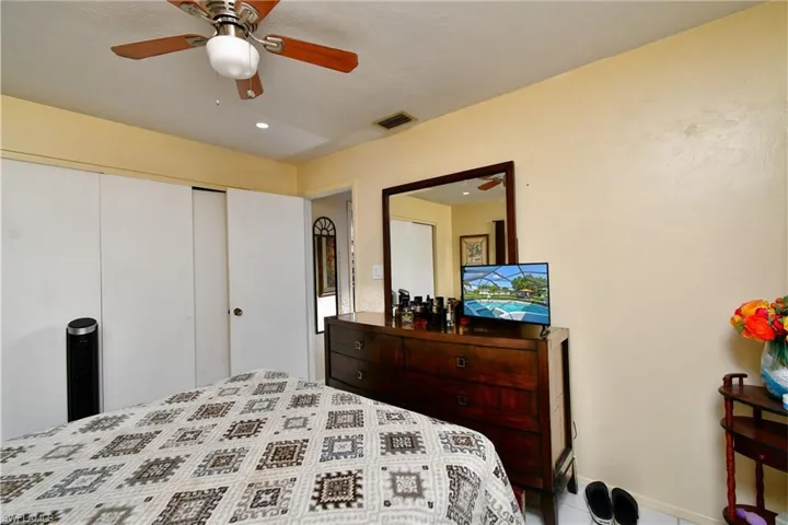 1701 Ridgecrest St, Lehigh Acres, Florida 33936