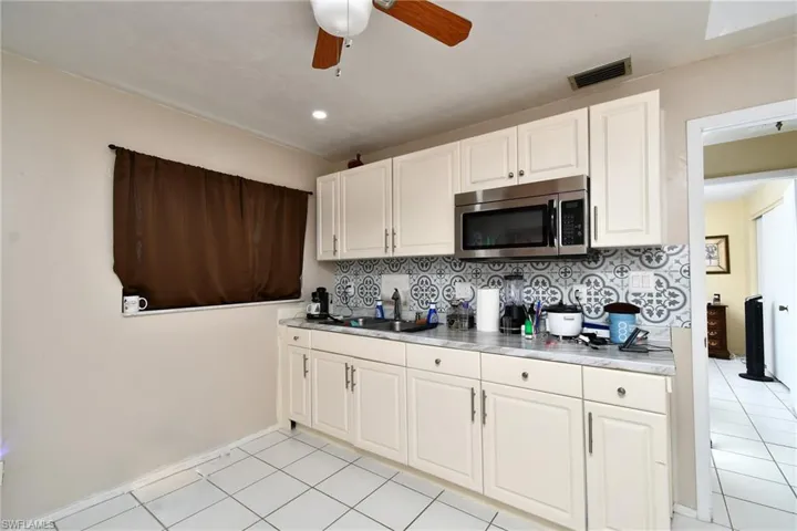 1701 Ridgecrest St, Lehigh Acres, Florida 33936