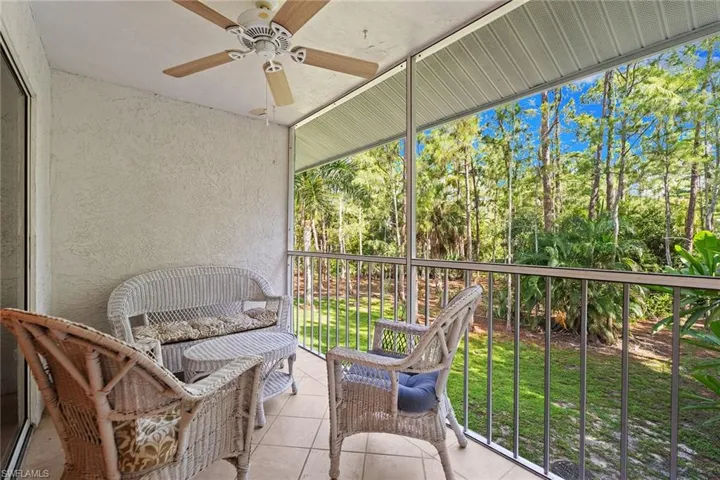 3581 County Barn Rd 203, Naples, Florida 34112