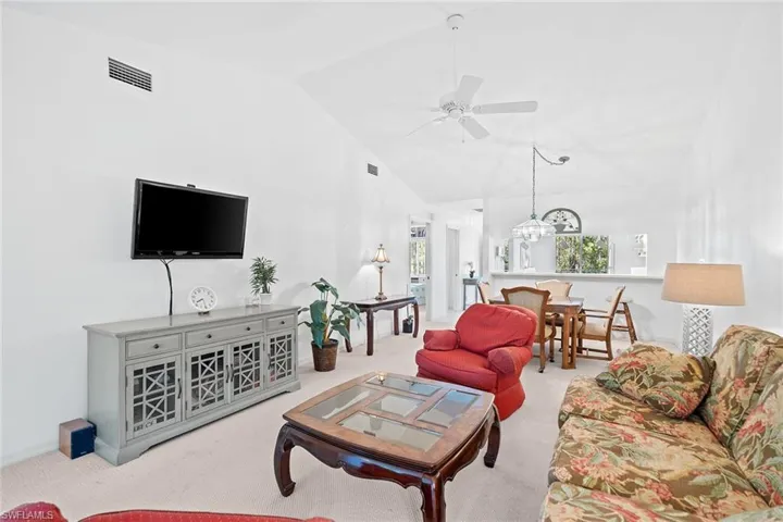 3581 County Barn Rd 203, Naples, Florida 34112