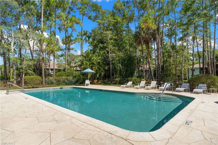3581 County Barn Rd 203, Naples, Florida 34112