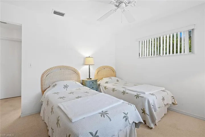 3581 County Barn Rd 203, Naples, Florida 34112