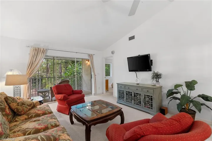 3581 County Barn Rd 203, Naples, Florida 34112