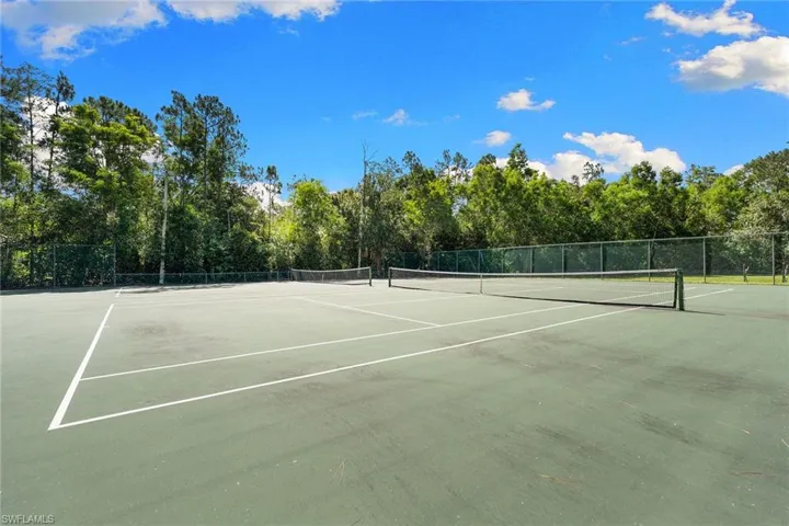 3581 County Barn Rd 203, Naples, Florida 34112