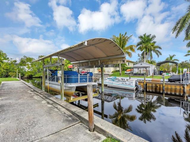 Private Boat Dock w/ Cover