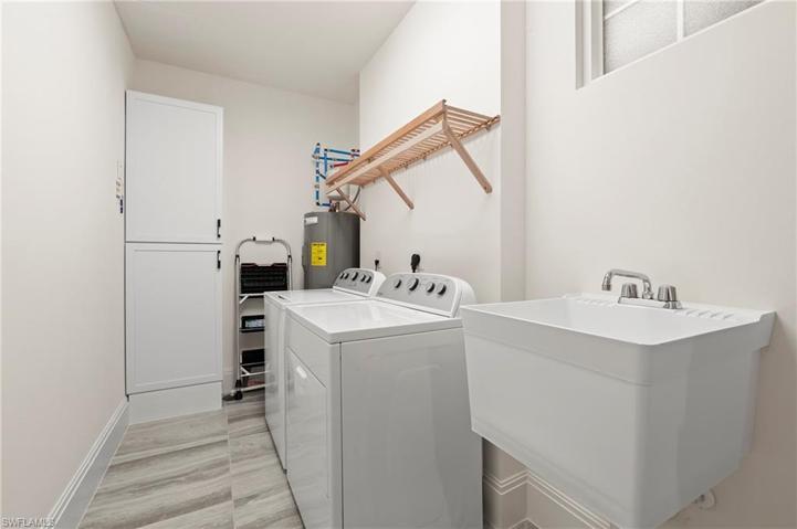 21460  Strada Nuova  CIR, Estero, FL 33928