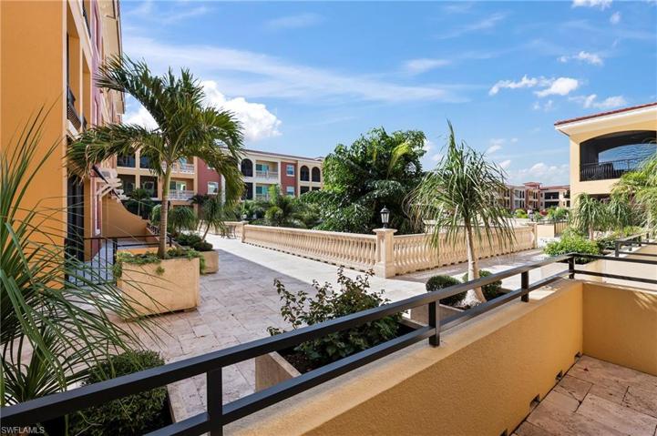 21460  Strada Nuova  CIR, Estero, FL 33928