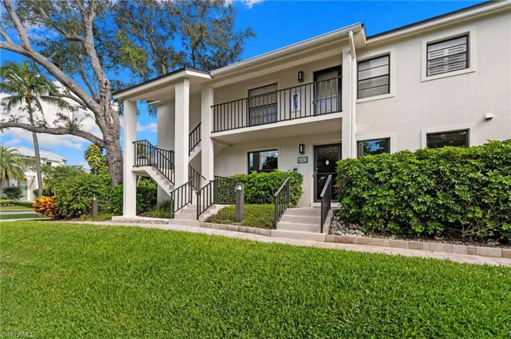 722  10th S AVE, Naples, FL 34102