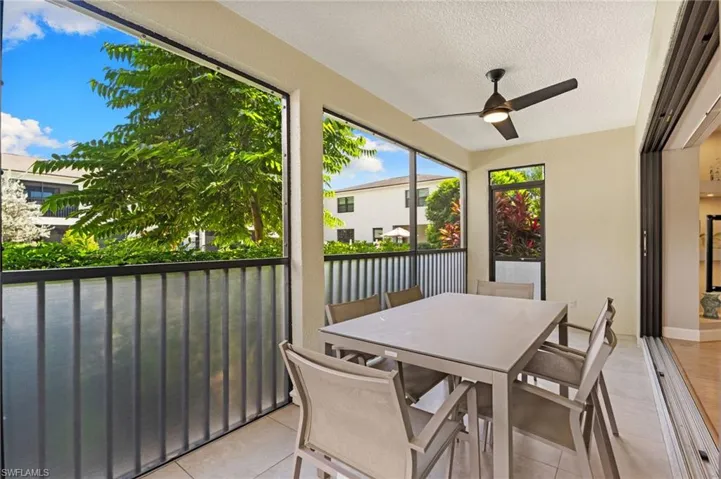 722  10th S AVE, Naples, FL 34102