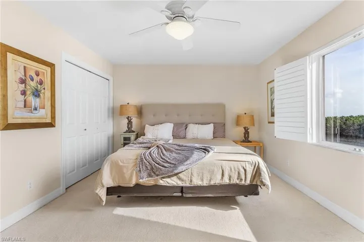 Guests will be spoiled with the beautiful bay view, the en-suite bathroom and access to the lanai.