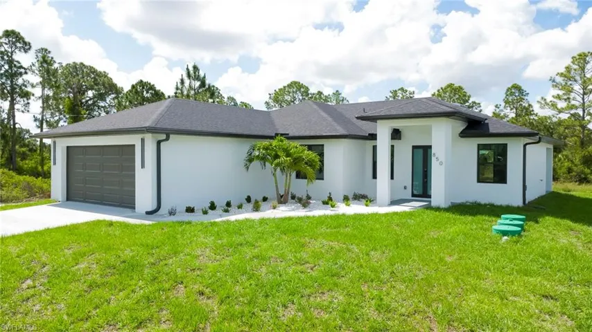 850  Foxtail  ST, Lehigh Acres, FL 33974